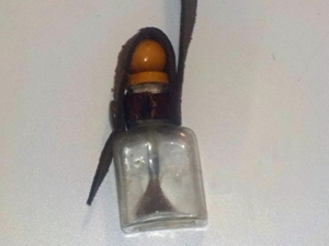 Oil Bottle with Internal Brush